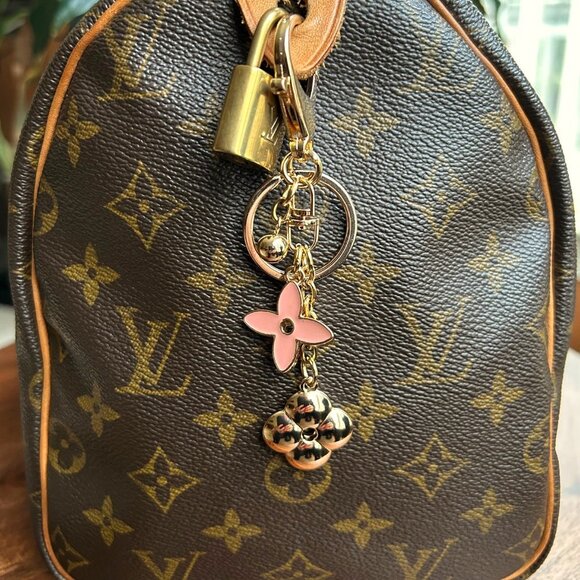 CLOVER Bag Charm Pink Gold Tone - Picture 7 of 8